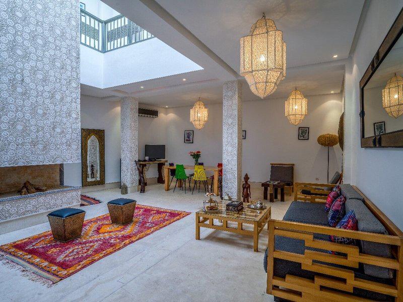 EA261F5EE1219A910D4F3976B1434701