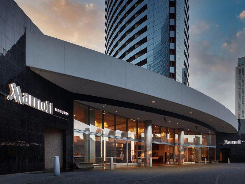 9B199BF2EC6B9DF2E3AD8EC2417C8129