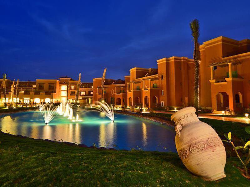 57CFEA7F9D3170BC7ED493A83905D894