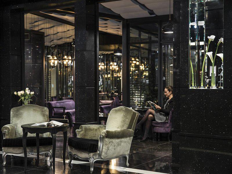 81701C0FF473E1AFB26F804F74046FB2