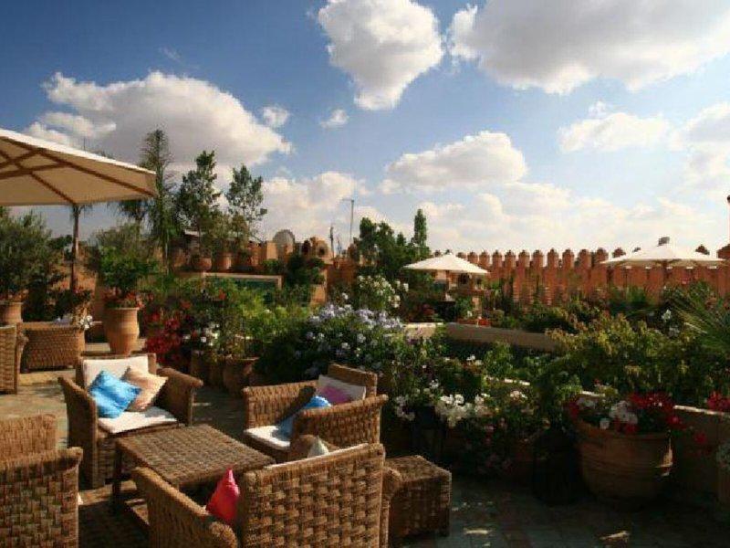 141EF57C6CE2219188DF05804B1EB27F