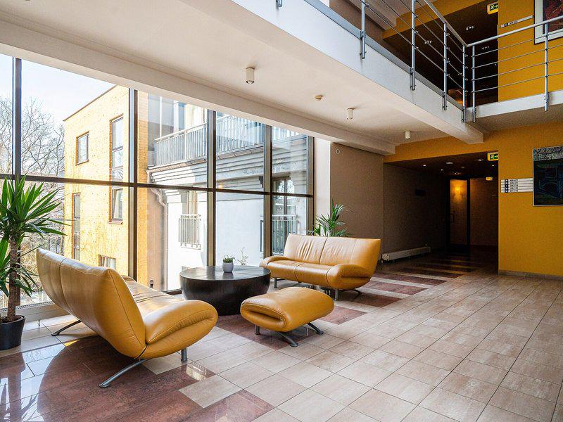 AE5B333D264F9121BA63CE4EDAC48170