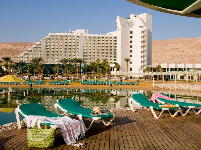 2BF1102682C035A8A02657FD73911F40