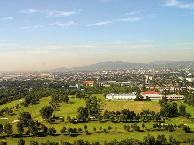 B109C10B2479B84F50F37F5419A73E9F