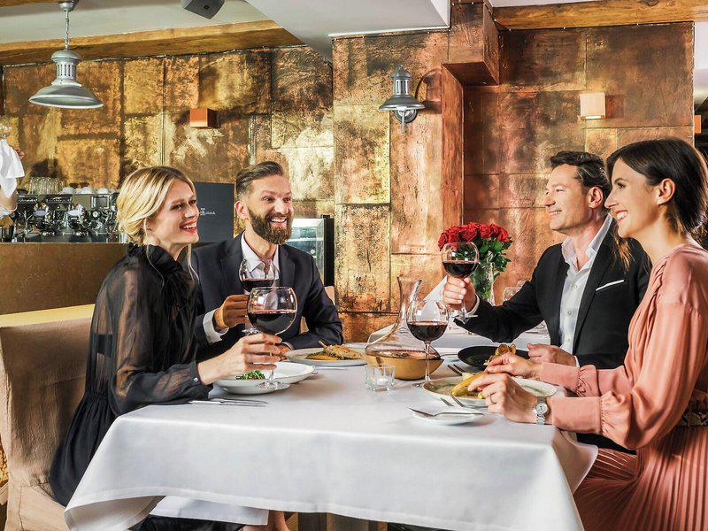 9906057ED507D43656663FD692FE7ABE