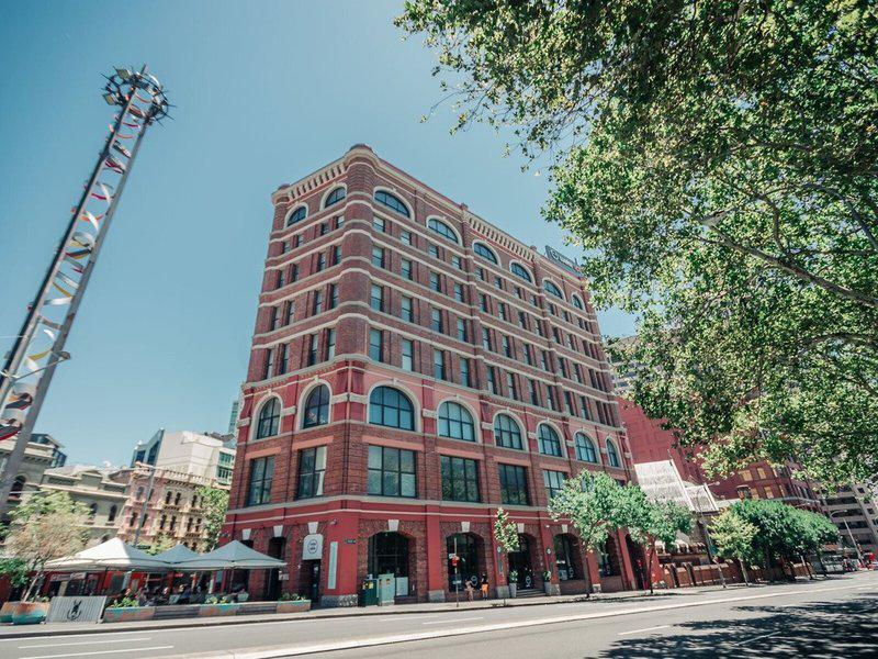 AE4D869A056781081F025D9F2D75E7B4