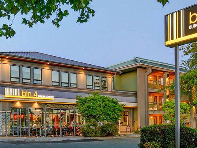 298055762698B925F8762A8417E7B664