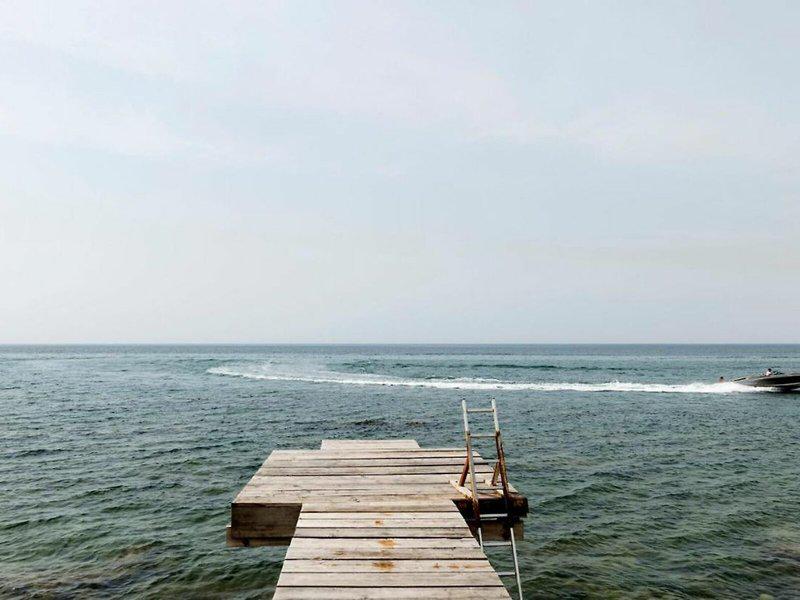 DBB554A03C6578F4547192895BA9789C