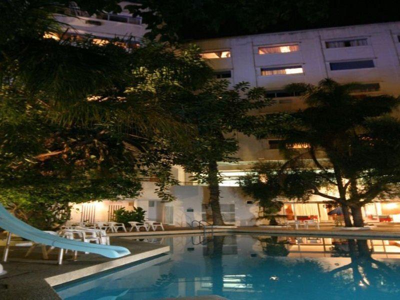 03BE2EAD36CFC607601542F515FF51B7