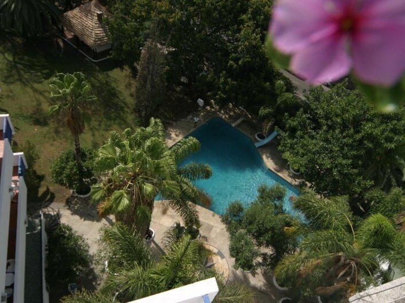 A4C7C9510E8B930E2E4A83B54CC60664