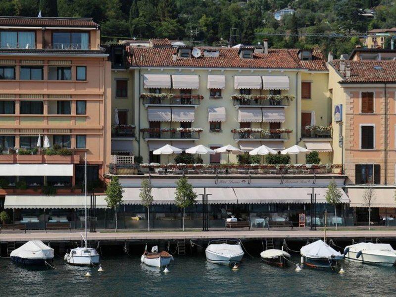 D775348B3A4FCE2449FD271DC9BDA2C0