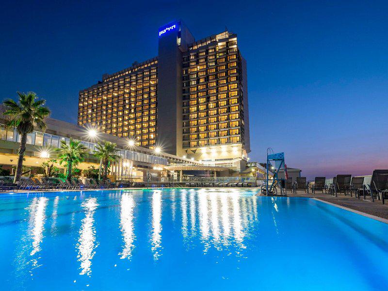 DCBDF2E67E649342C75C9193D58653FF