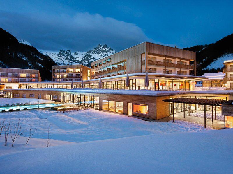 3C2E084D0A4B137C1BB6B2781F9EC7DB