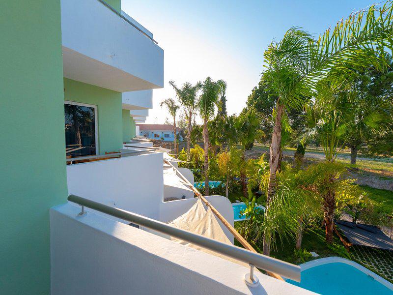 B3B5A07BE7E7D588E9D21113387D282F