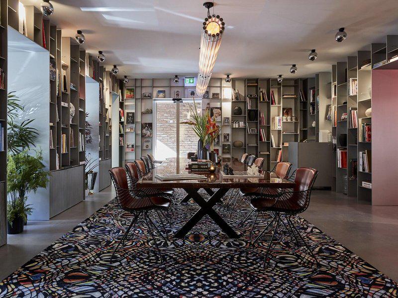 5834811D1D74CBB90F7BC1D7C164F58E