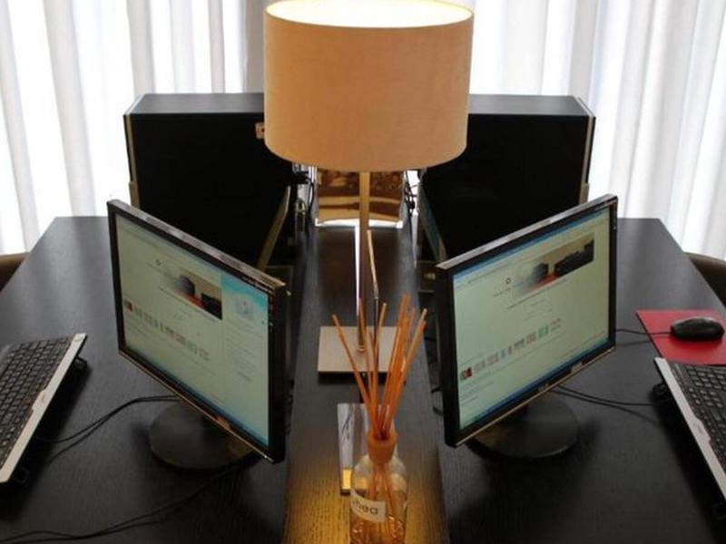 8BEA07C0841EAACC5BFF9436904ADEAA