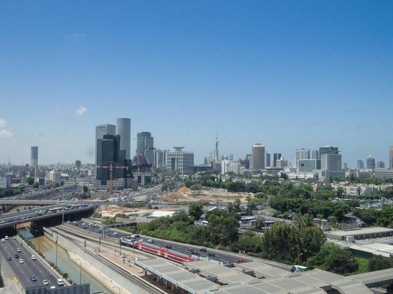 C9F33F36D837C175AB2F833489407B6A