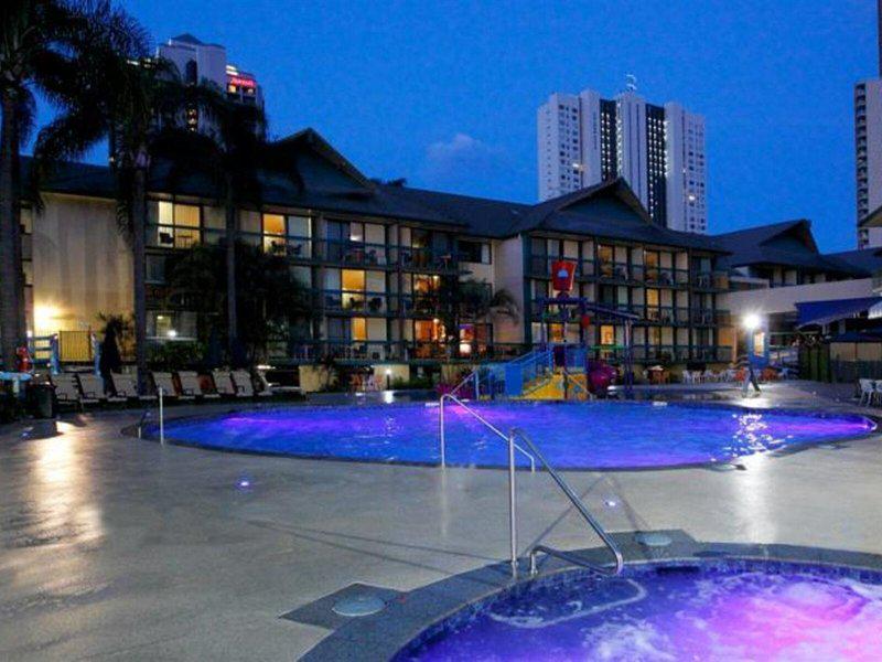 1079DDB044E057D4ABD978F792194979