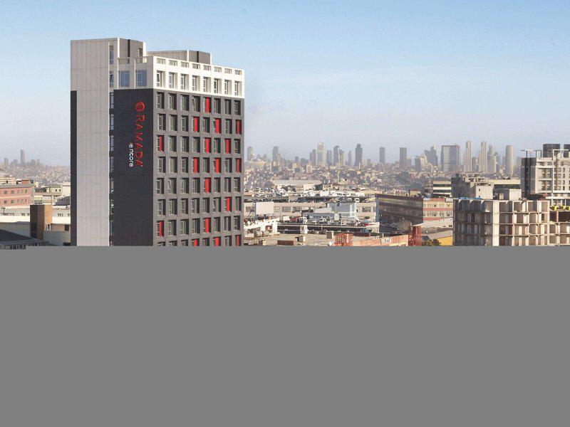 BB8A066E50B81B614783A3D738A3894A