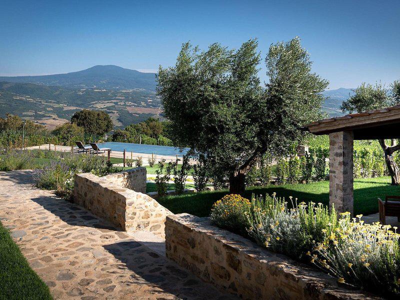 360E46DF5E2845B92C17B1648BF86F68