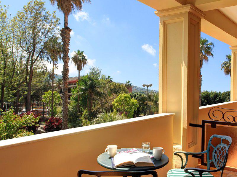 DF1672E1B04542B6A41AF8F58D1EC3F6