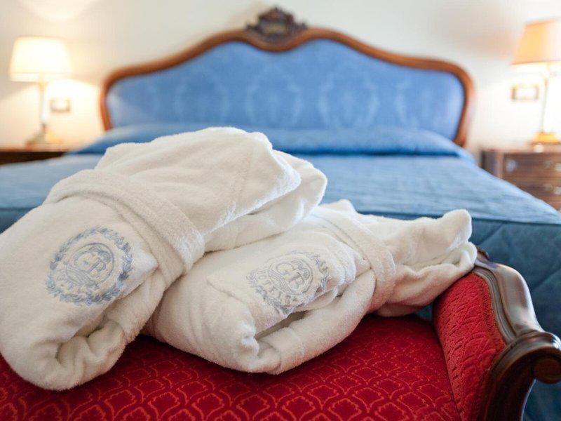 3C2AEEDE9B0C72C97829B9BB6DB10F7E