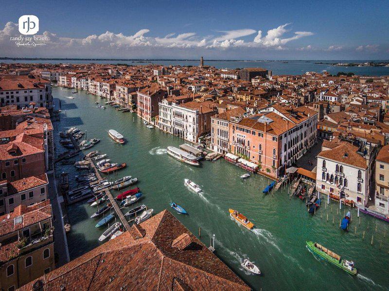 FFE0BA54FAD6F3E990E6F2D49989D86D