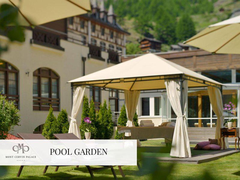 D4355C85EABC0BED3BFBC2700402D65B