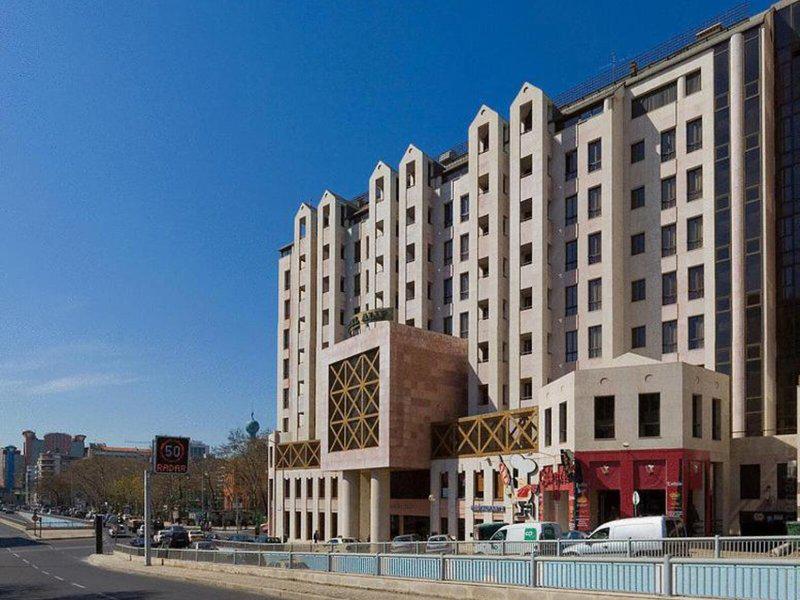 942A22705F2D44E2B045731A6836E836