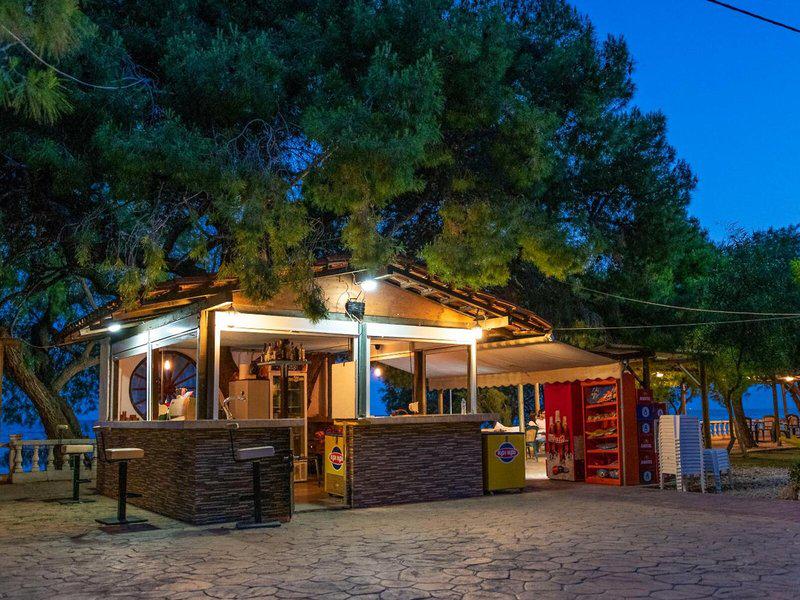 99F0EA2275AF6DA4AB6F98DF0BB22A92