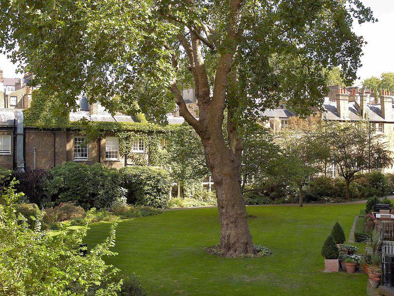 B90872C8647DBEF216AB4EE2F4DEC383