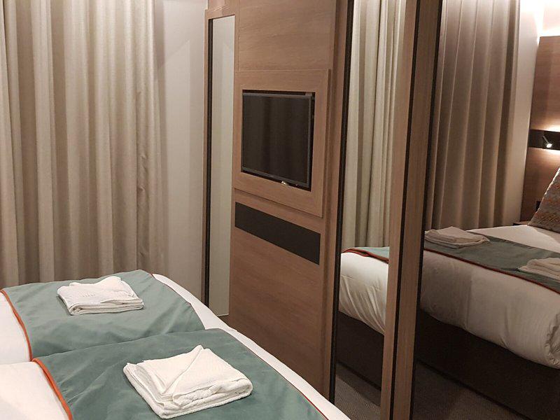 69F81BAED6F1BF433E4DC7C0C8561CF8