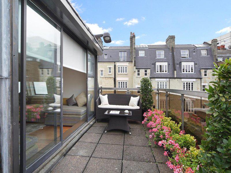 03625011B4E83E11A7FFE7B78CEB1F96