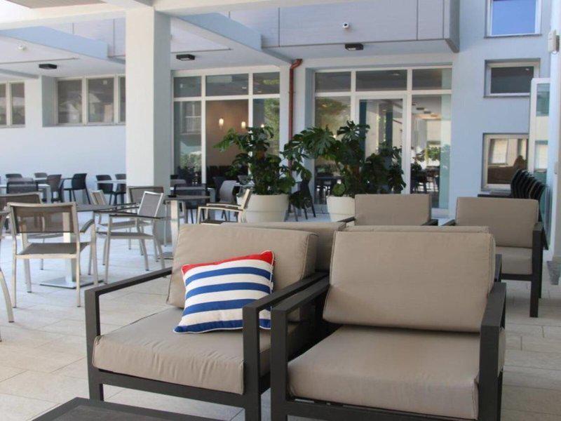 EF547FE2D41586E0992B4EAC8DDF5E0E