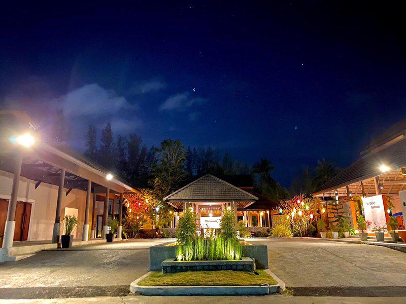 896A7982C16E41E90FAD30E22F5A0BCC