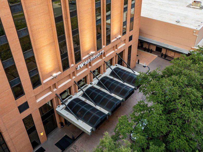 01978EDF3A787D6180EA322B9693FF33