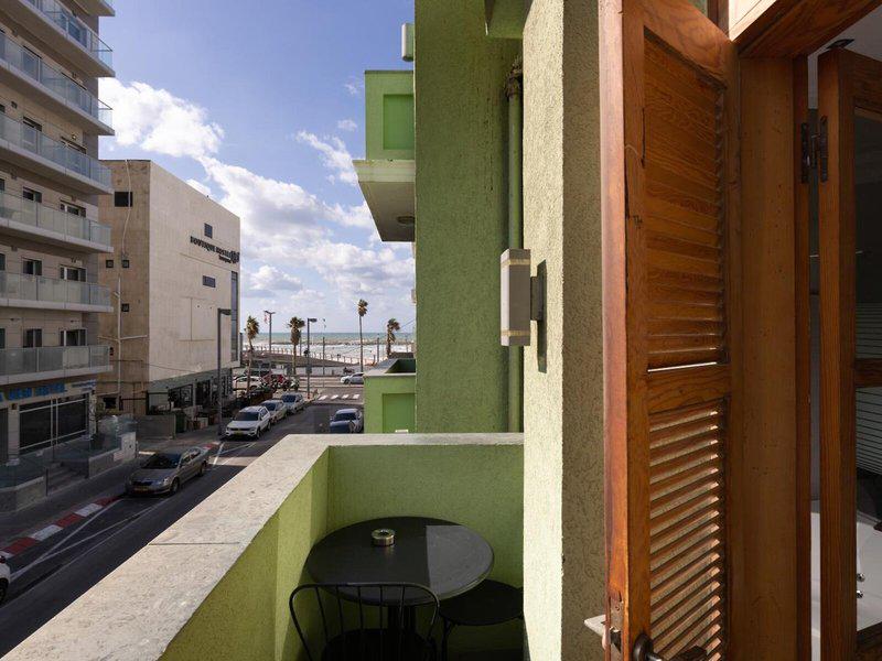 FA9CA7F74F99D984179AA431370AEA9C