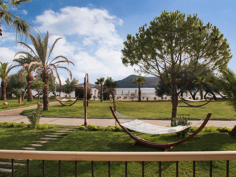 306403FF415EBD64C7E31FD5543C7D39