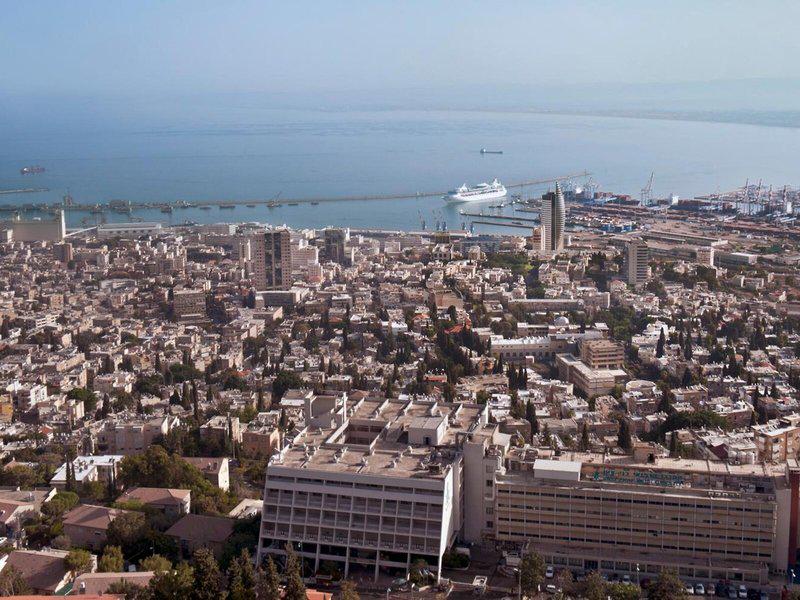 55ECA61E8653D5FDB73F0350C5B3670B