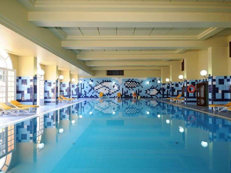 881333AB0C02DE6D66F0E2F9336A953A