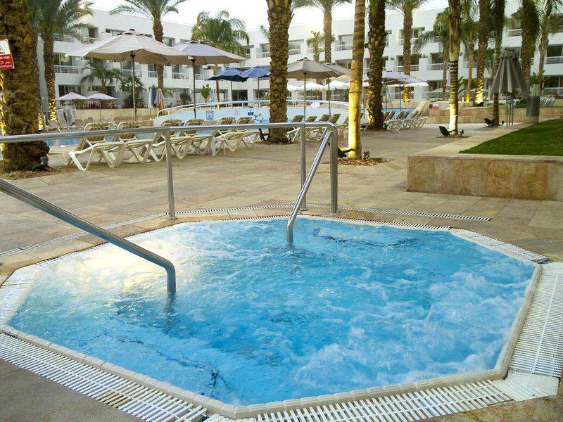 00118CC384A5BC25EA3EC65B8ADACA7D