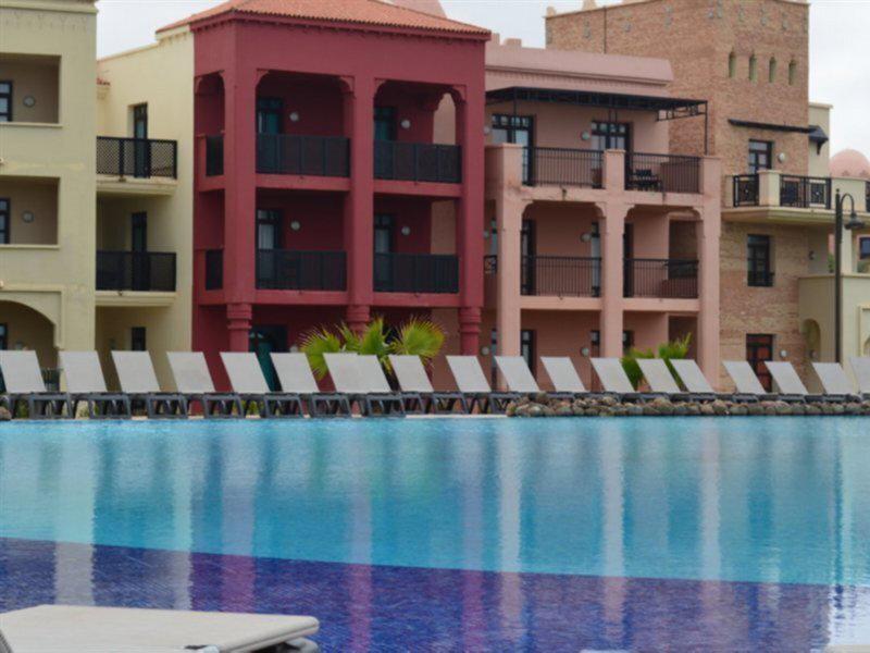 C2D3C3024CC2D39FCCAE9639B7115768