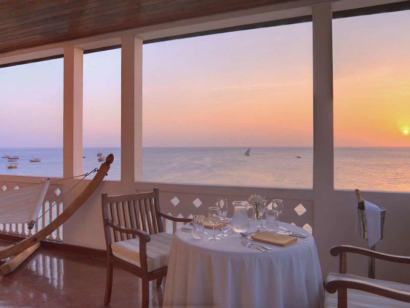 BAEF25F7D390C8A9C0B8F29F85F333A1