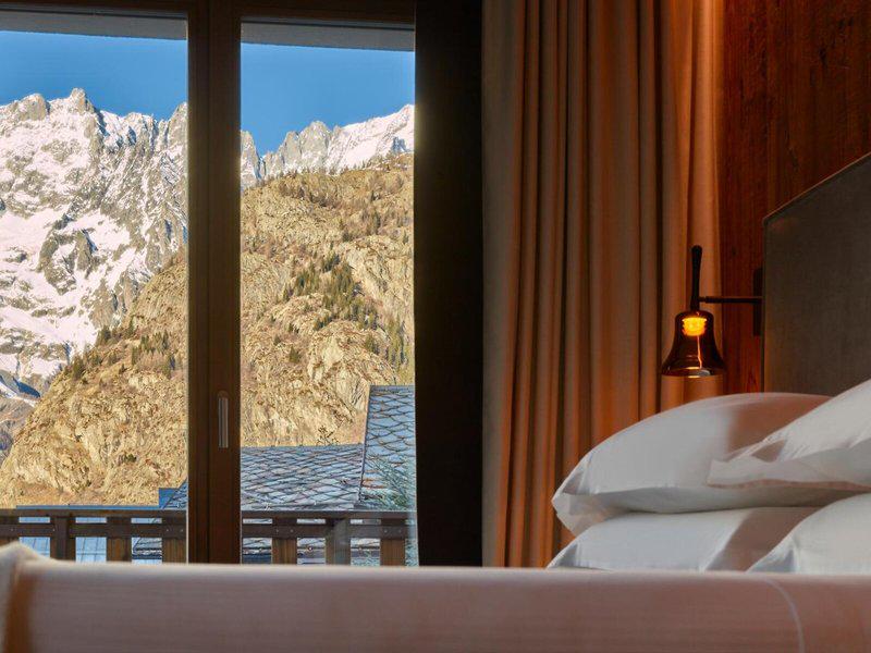 67DA6E25C374C14AEA4F1E359961D69F