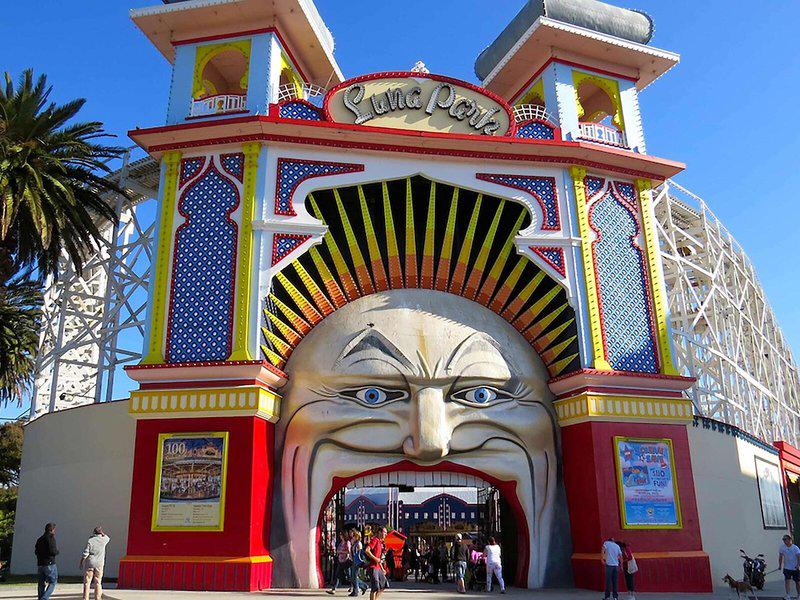 24B470418AE30516E1F23130C0F81AB3