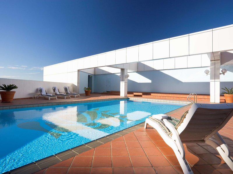 4B22F713F39F8F55FE099A5EBC2A46F2