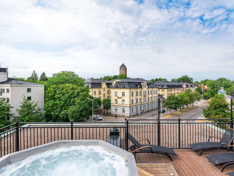 CEE46684BE35F89FDBE4343AE6DE217E