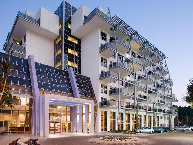 4FE6C0E2E068D4517ACA1FDC563F4F2C