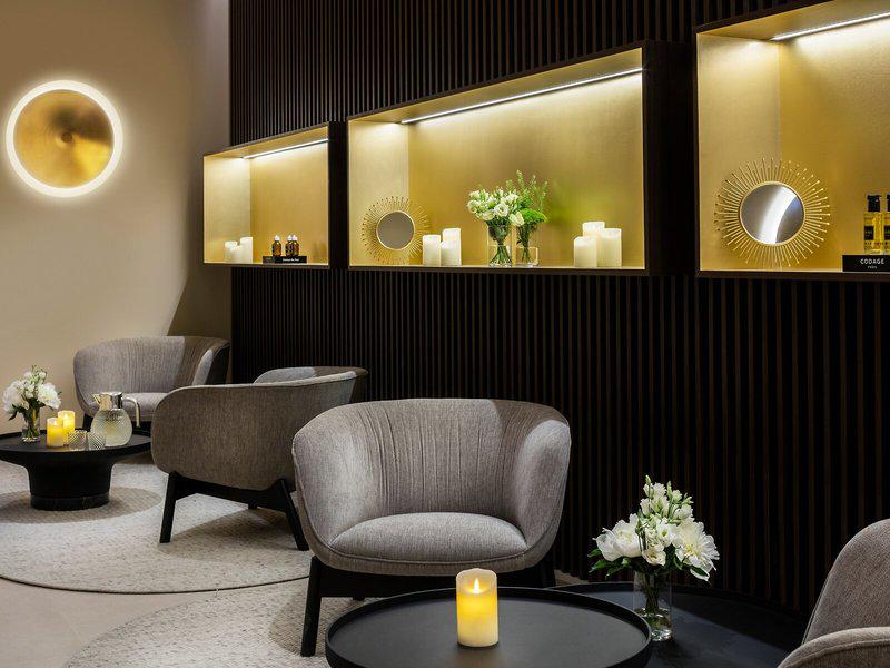 EFE3EB9C6FBF4DFC95737F92225BB2A2