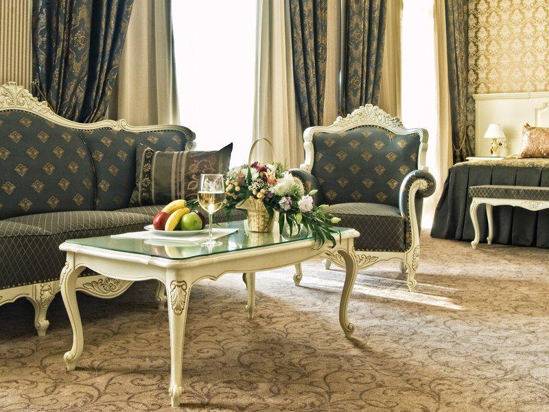 50D8A8C15F421C68E643C9E367DBD61E